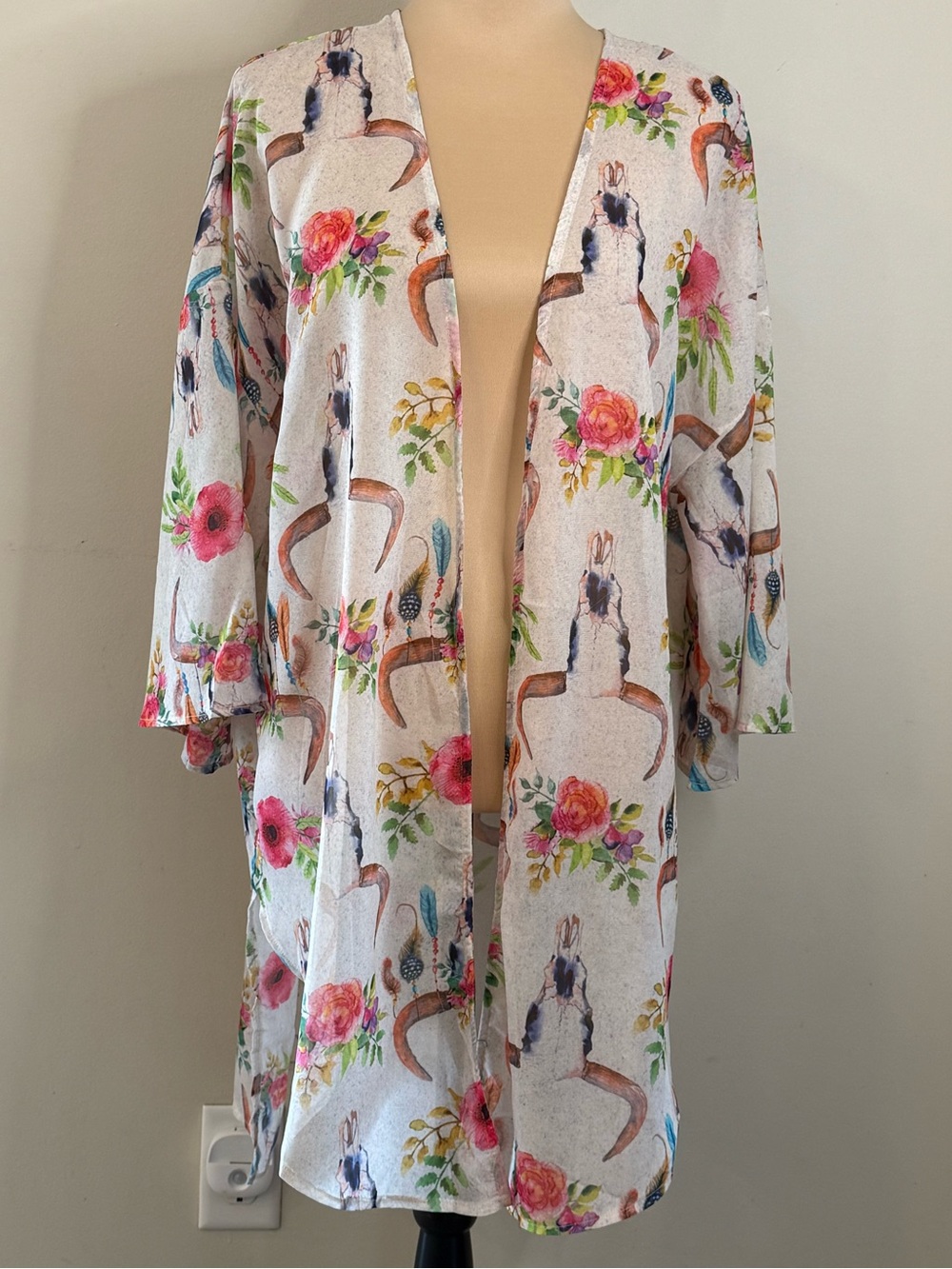 Grace & Emma western kimono coverup floral steer skulls SZ M/L